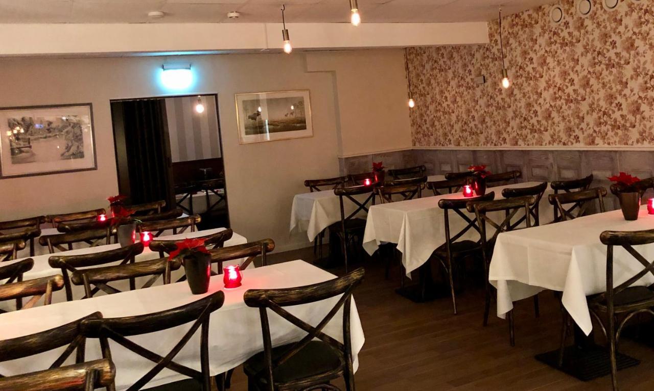 Baren I Ockelbo Hotel ภายนอก รูปภาพ